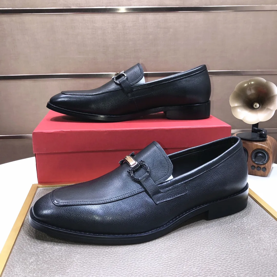 Men's shoes 💰540💰[Ferragamo/Ferragamo] (high-end Niuli) New 🍀 Ferragamo* - top version Ferragamo's classic formal leather shoes! Made of imported original cowhide, the inner top layer is comfortable cowhide lining! Original wear-resistant rubber outsole! High quality products! Code number 38-44!